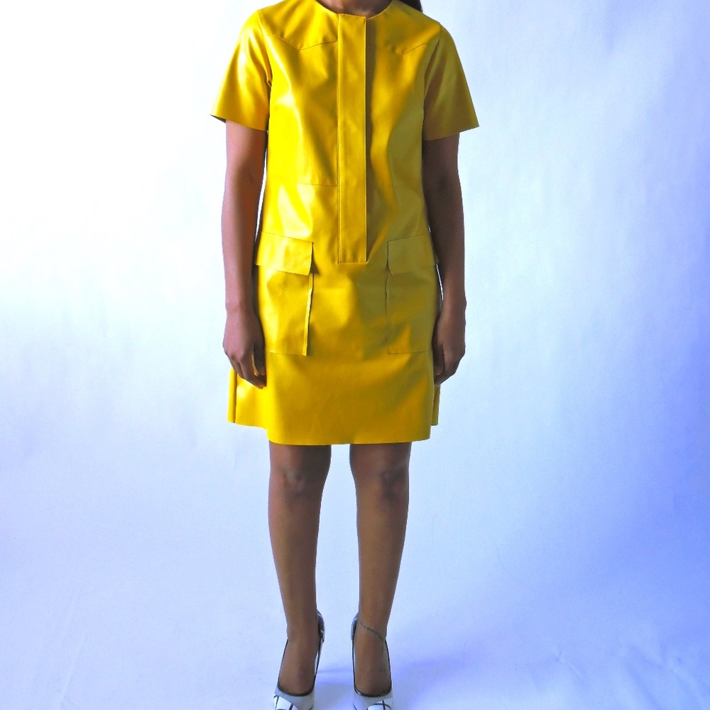 GRACIA SHORT SLEEVE YELLOW PLEATHER POCKET DRESS